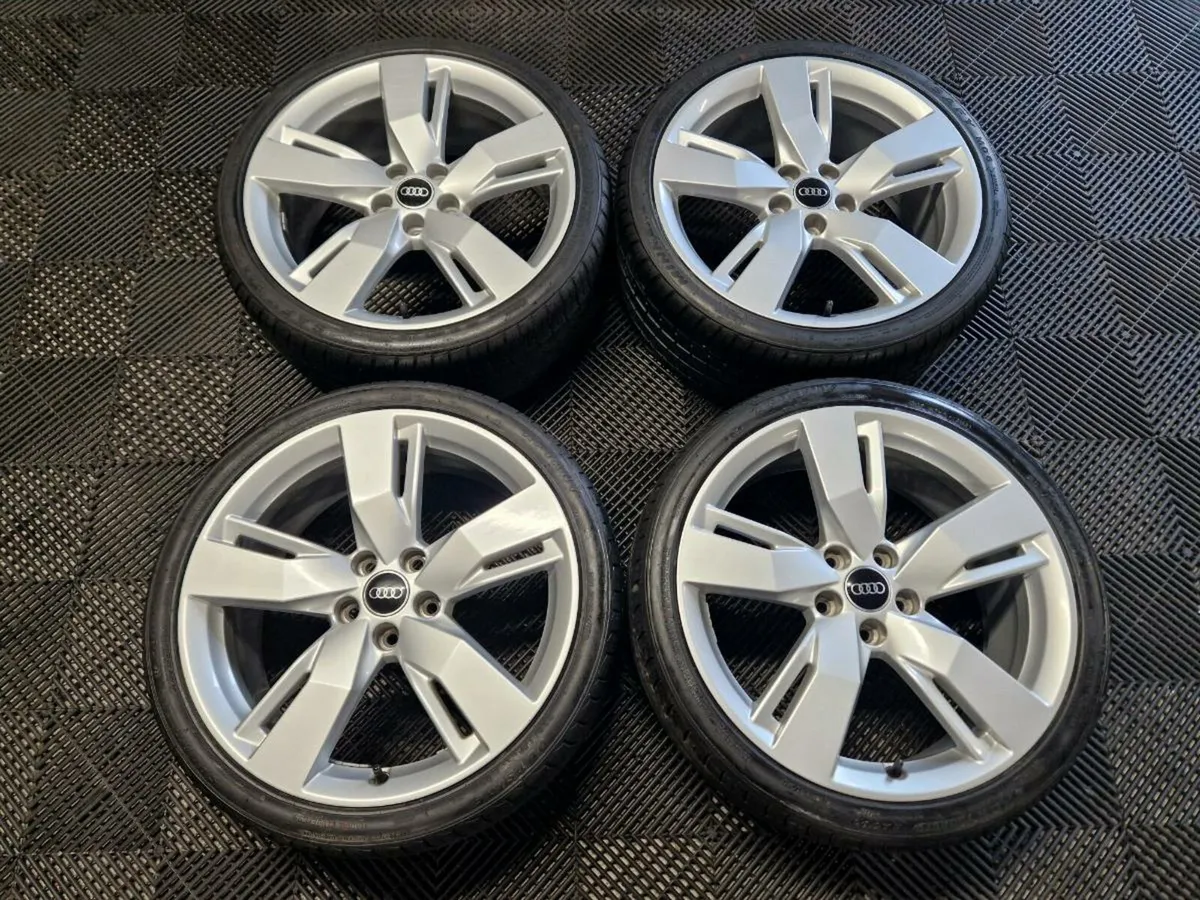 Audi 19" **Original + 4 V. Good Tyres** - Image 2