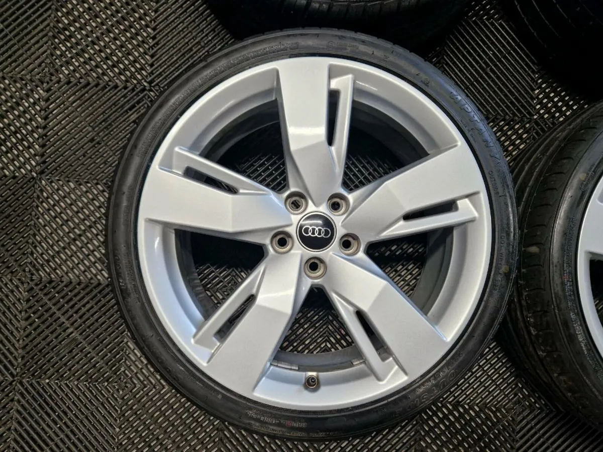 Audi 19" **Original + 4 V. Good Tyres** - Image 3