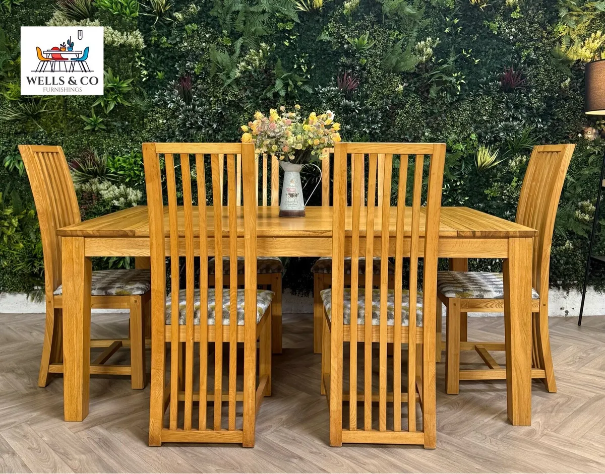 Oak kitchen table & 6 chairs/dining set - Image 1