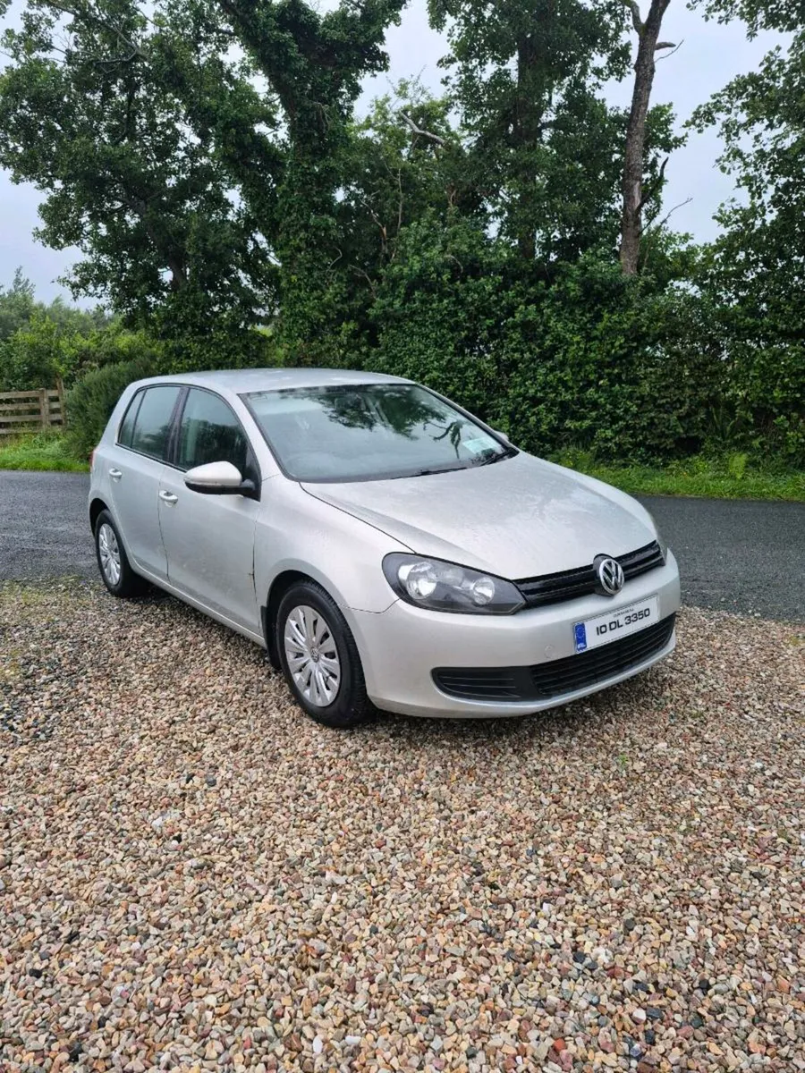 2010 Volkswagen Golf 1.6 TDI - Image 1