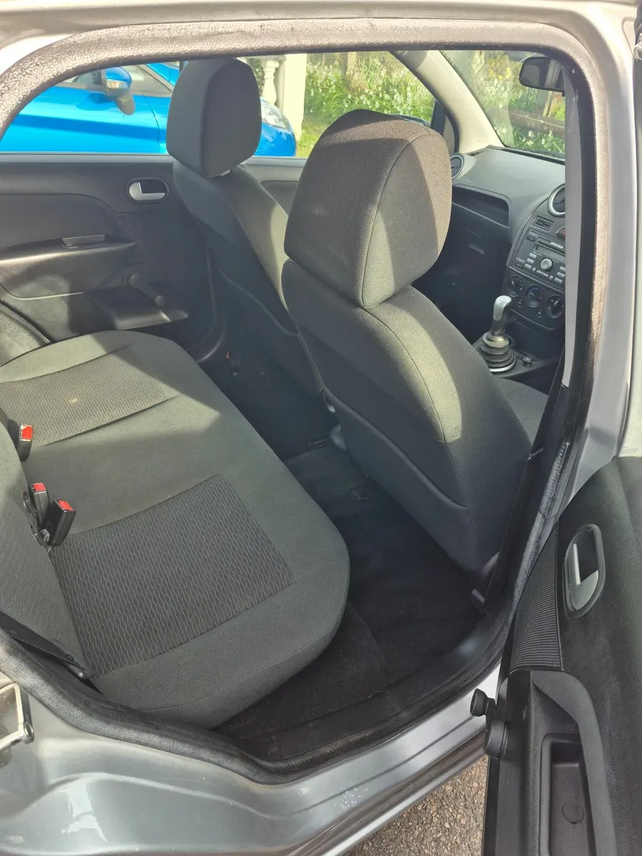 Ford Fiesta 2008 - Image 2