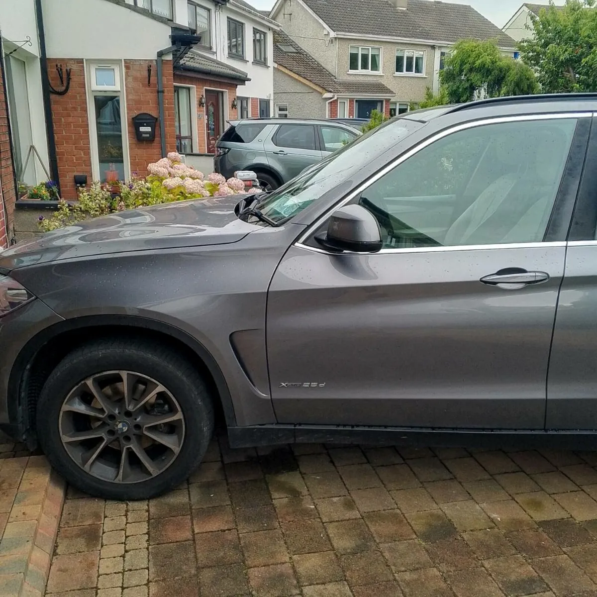 BMW X5  SUV Grey - Image 1
