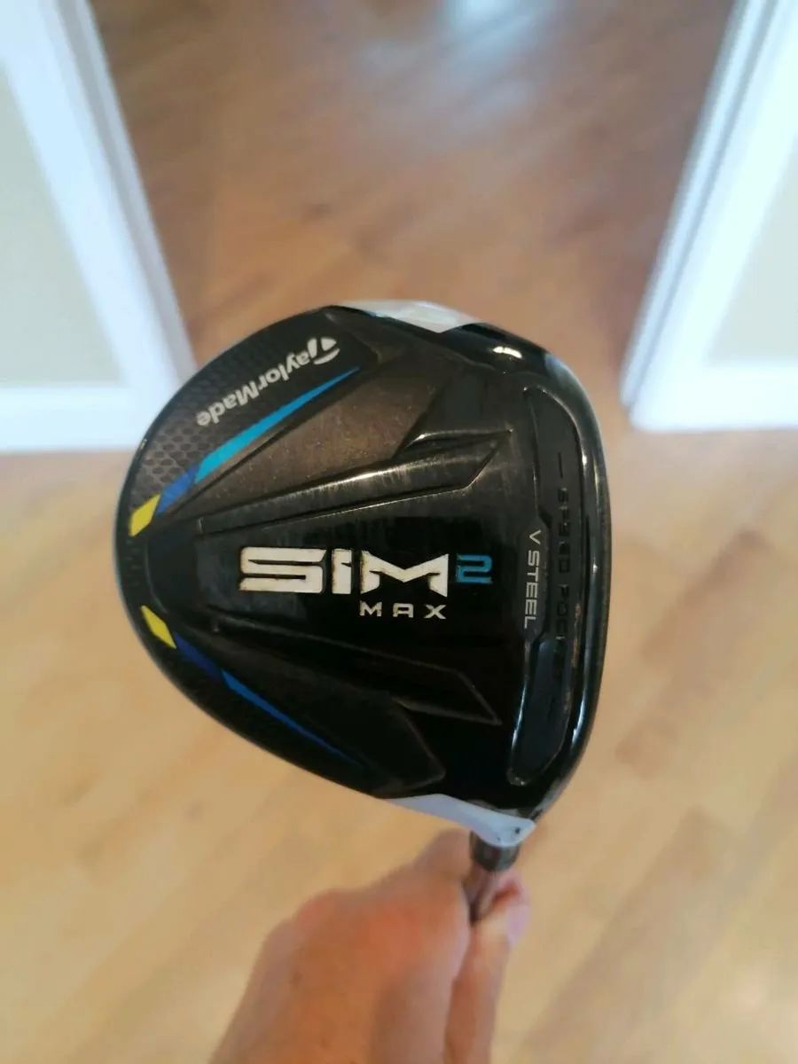 Taylormade sim 2 max 3 wood - Image 1