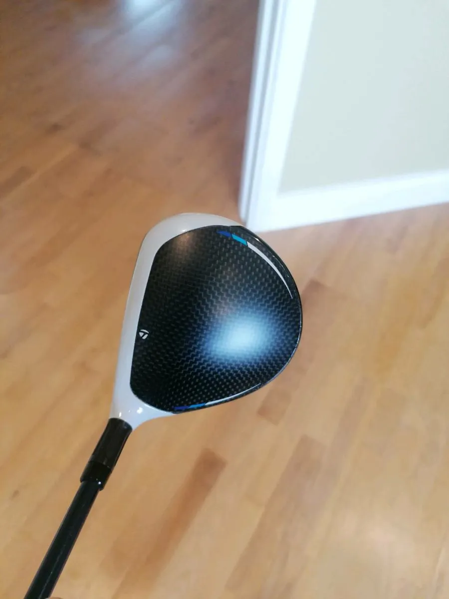 Taylormade sim 2 max 3 wood - Image 2