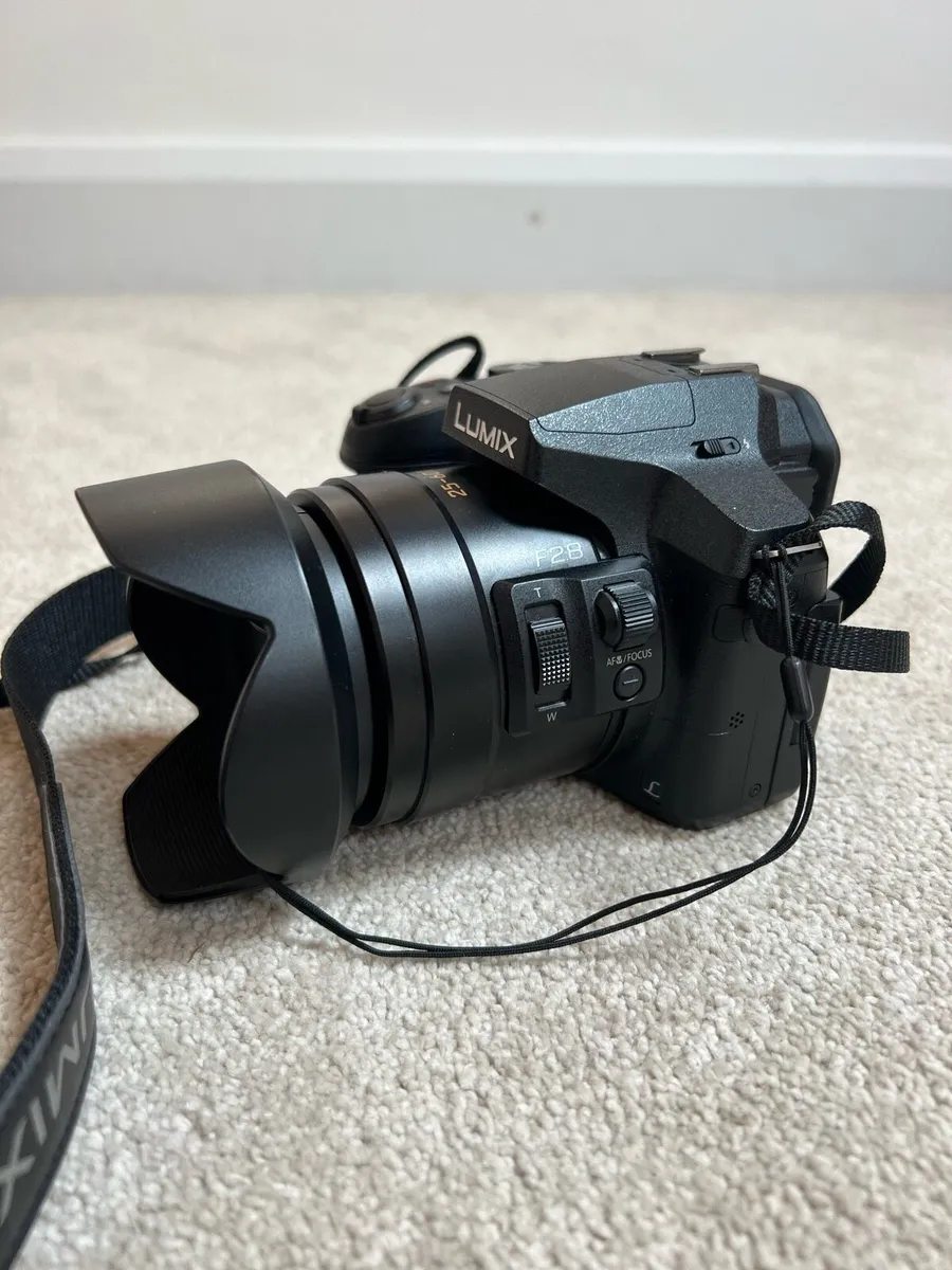 Panasonic LUMIX FZ300 - Image 4