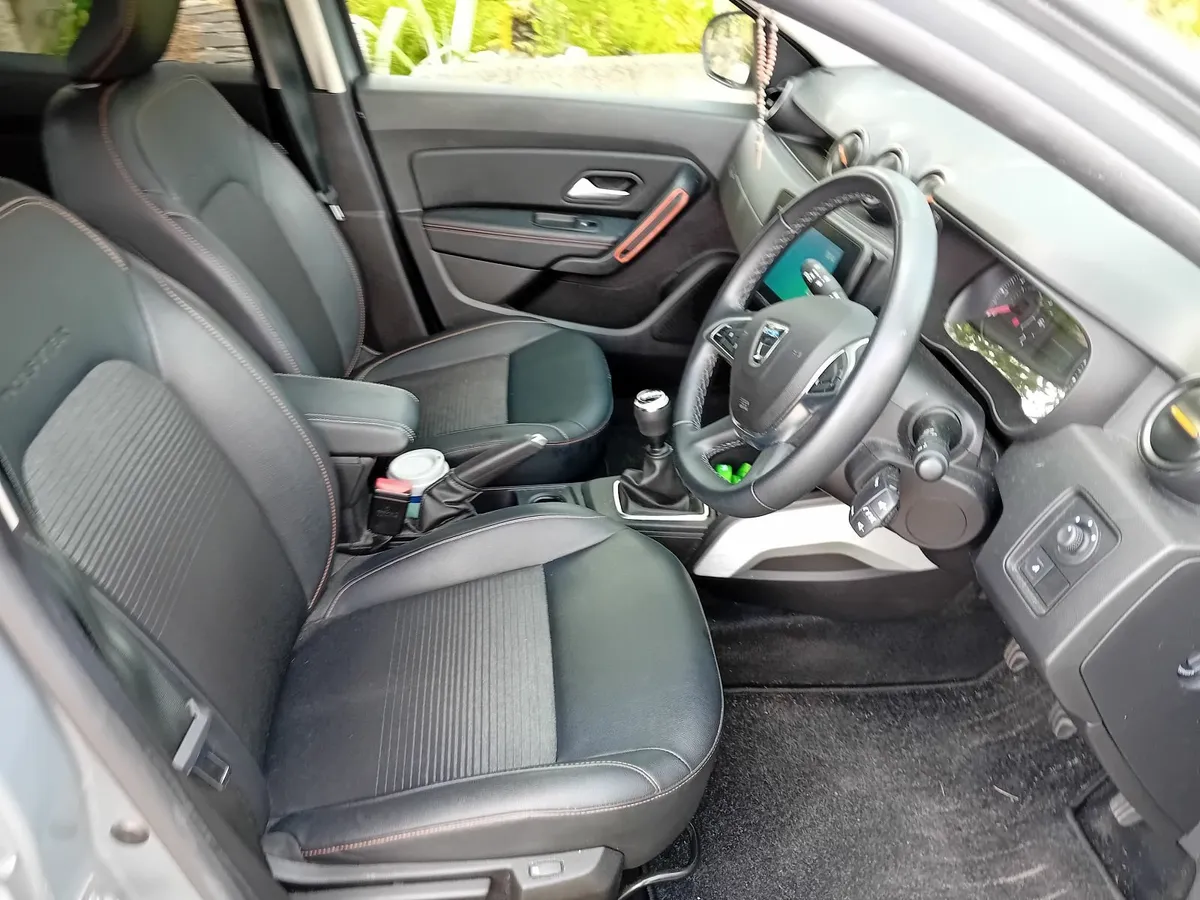 Dacia Duster 2022 - Image 2