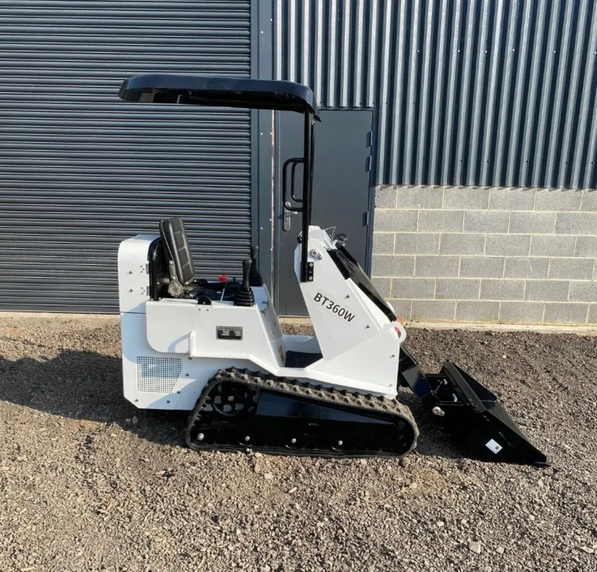 Bobcat skid steer unused . - Image 1