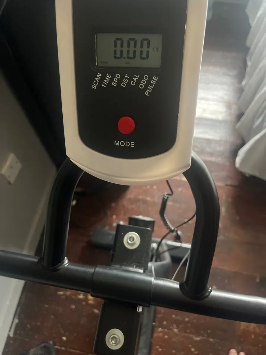 Exercise bike - Image 3