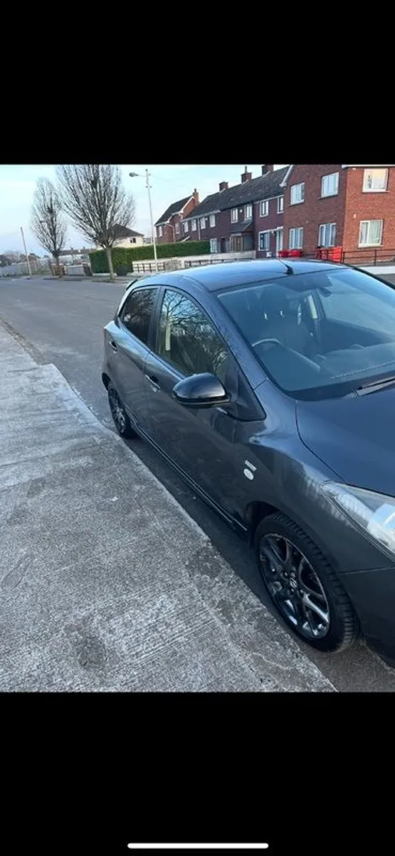 2013 Mazda Mazda2 - Image 2
