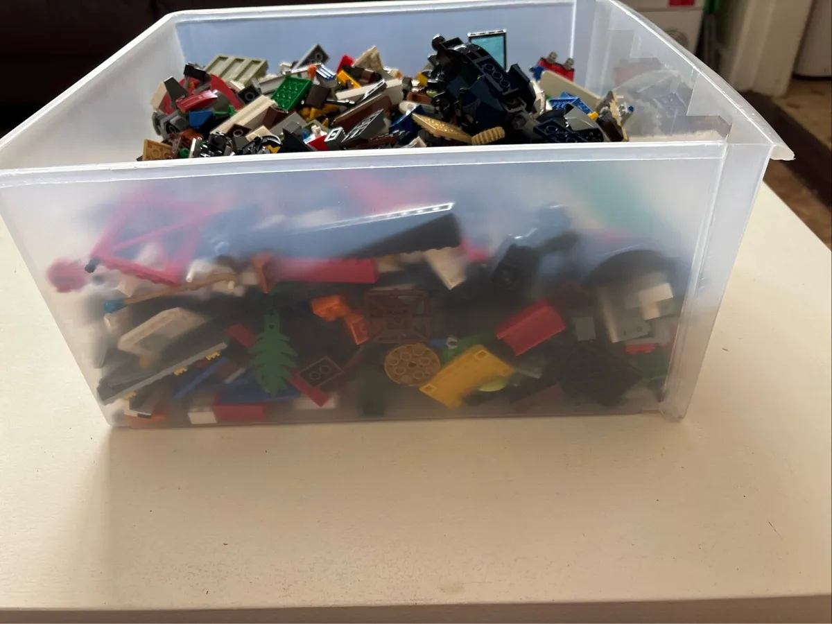 Box of Lego bricks - Image 2