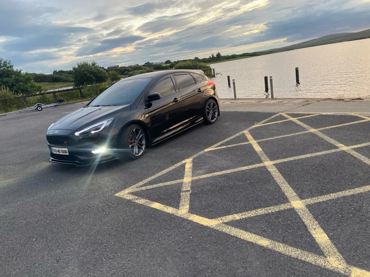 Car - Image 2