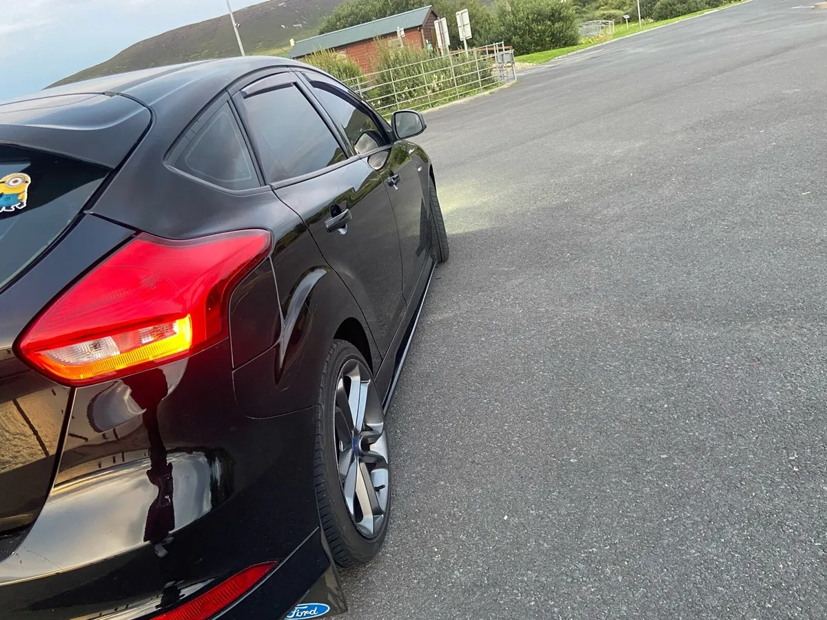 Car - Image 4