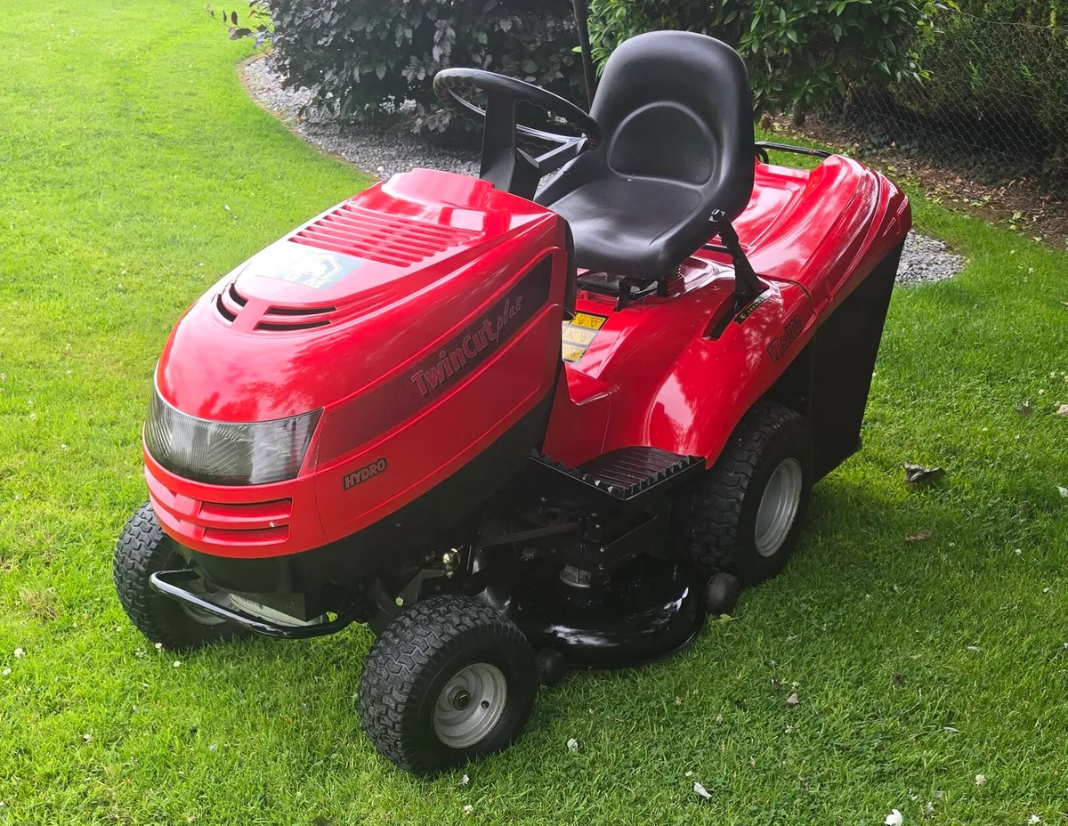 19.5hp Castelgarden twin cut plus - Image 3