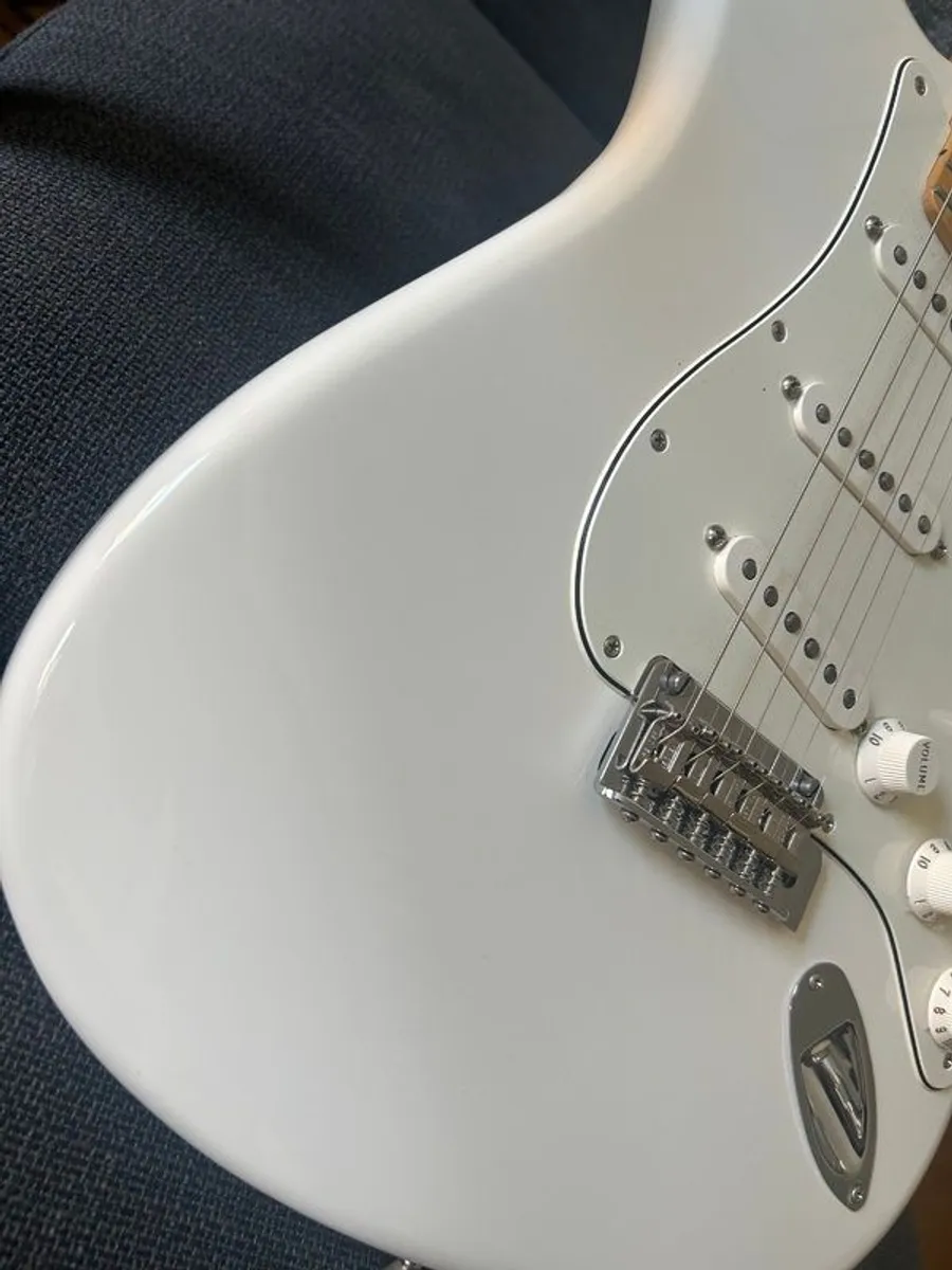 Price drop! Fender Player Stratocaster MIM Olympic White - - Image 4