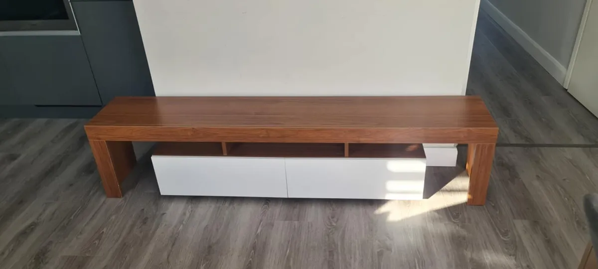 Tv unit and coffee table - Image 1