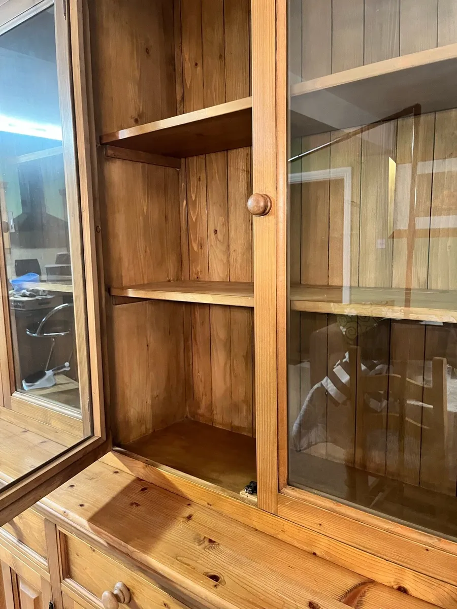 Kitchen dresser - Image 1