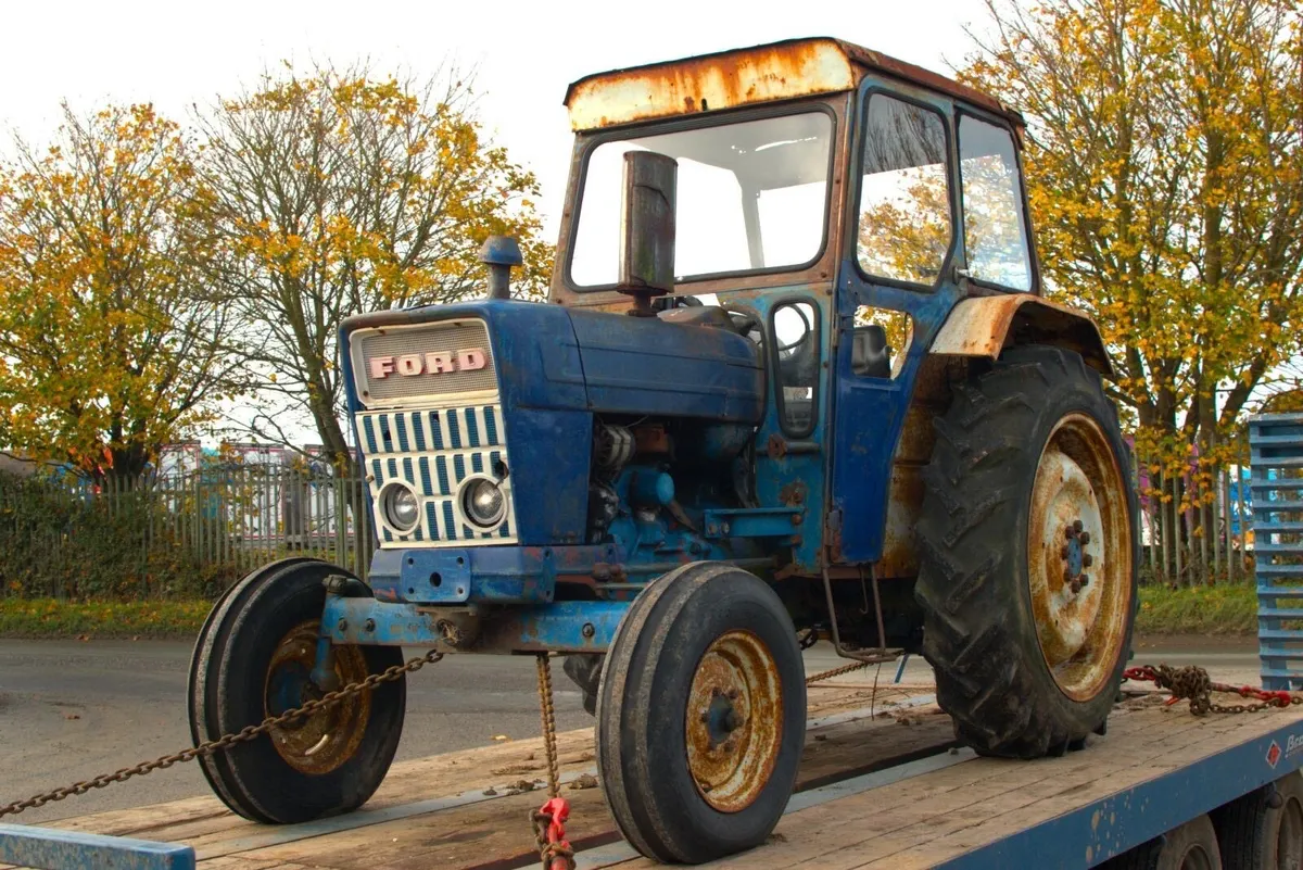 Ford 4000 - Image 1
