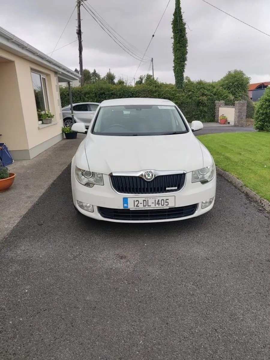 2012 Skoda Superb - Image 2