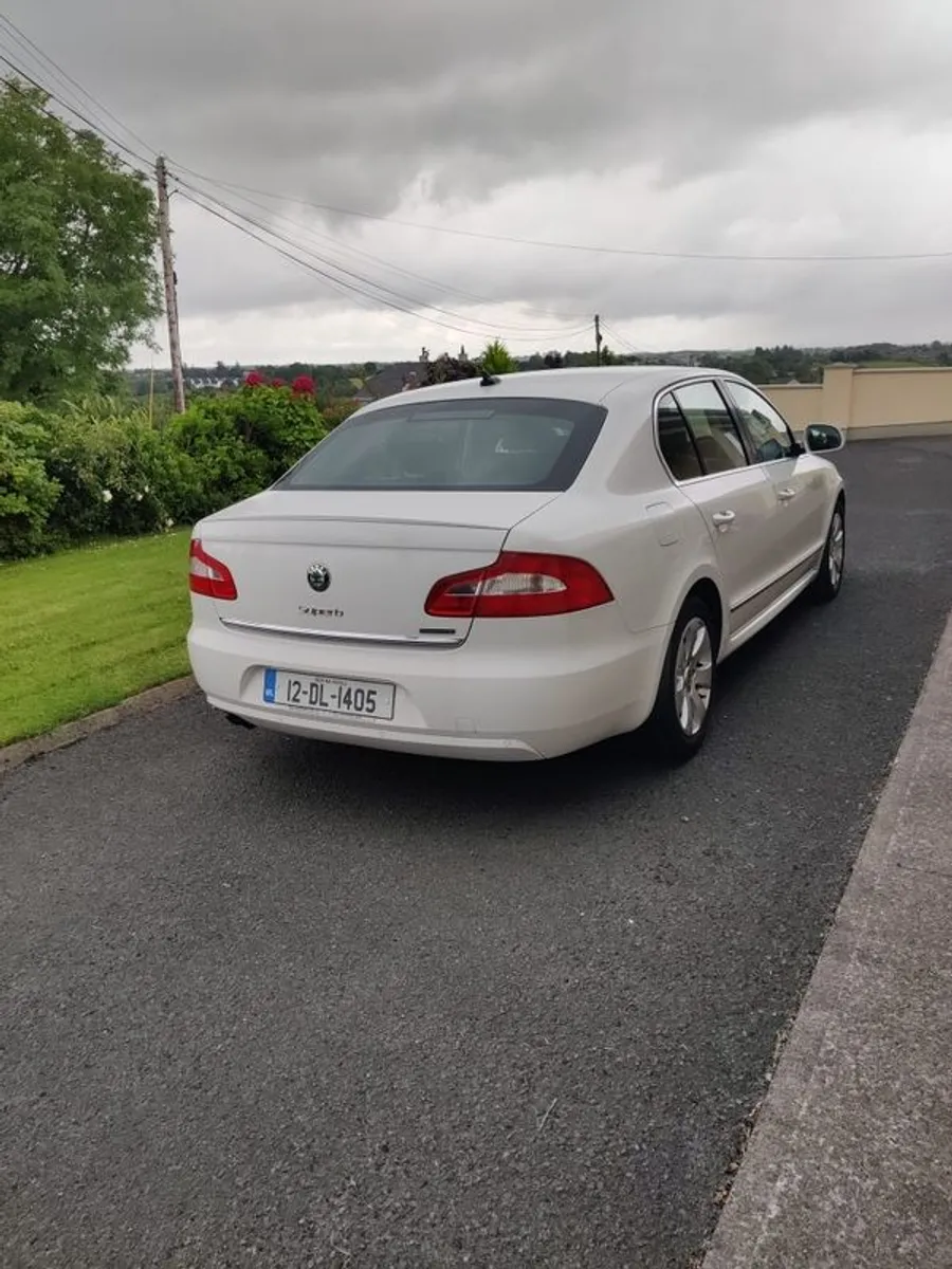 2012 Skoda Superb - Image 3