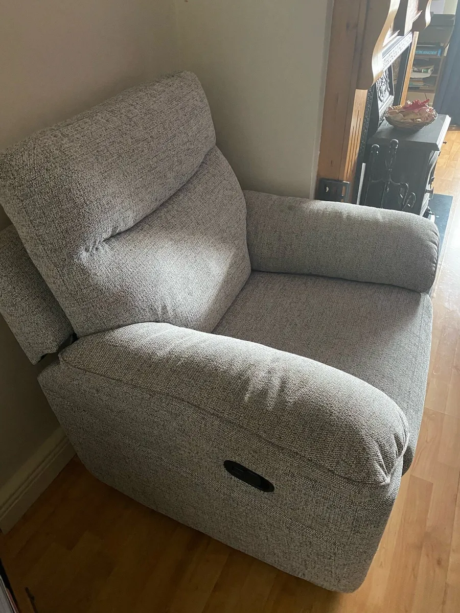 Recliner Sofas - Image 4