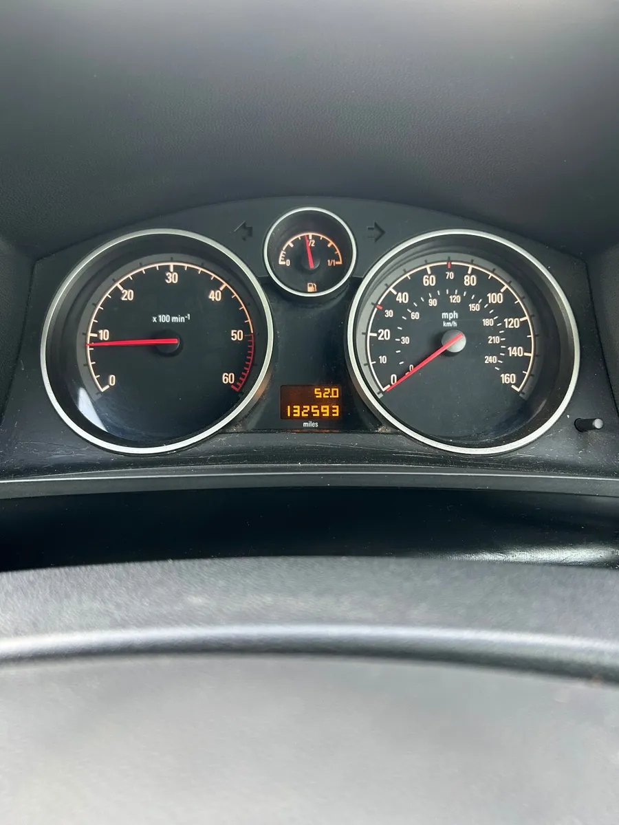 Vauxhall Zafira CDTI Exclusive Eco 2011 - Image 3