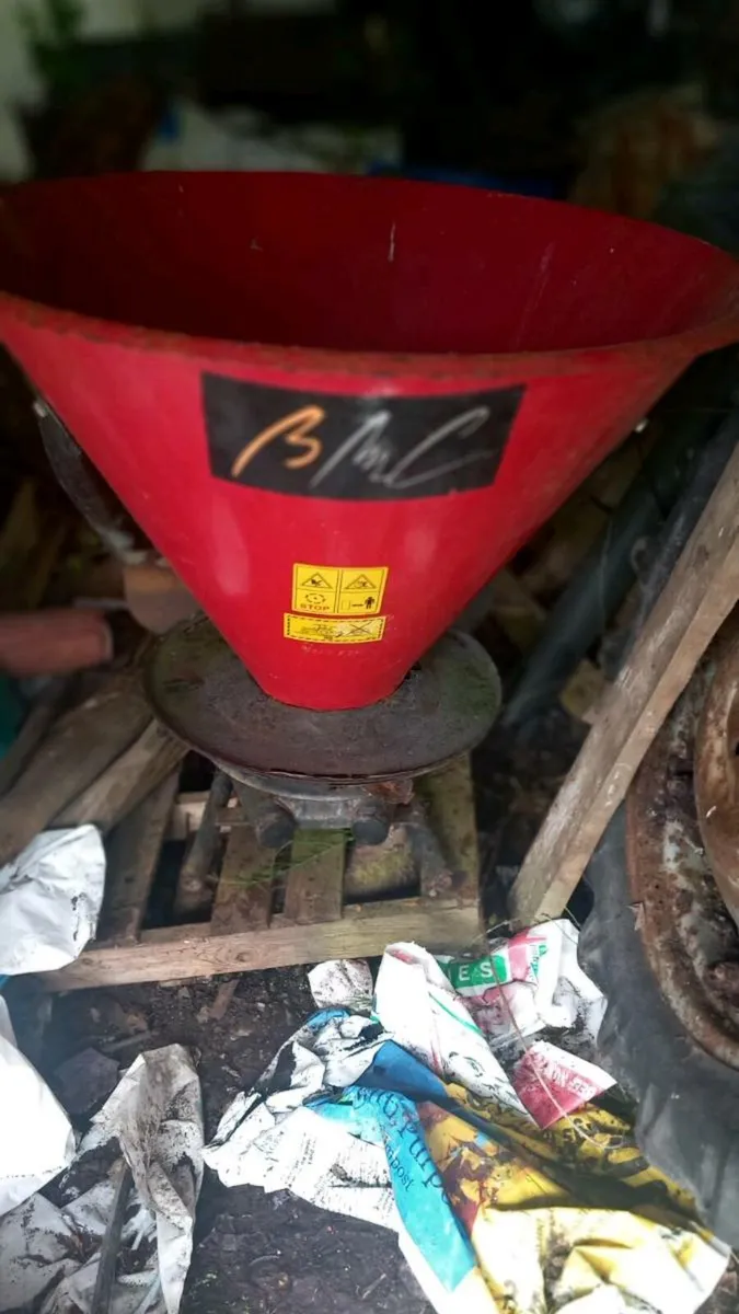 Bale splitter - Image 1