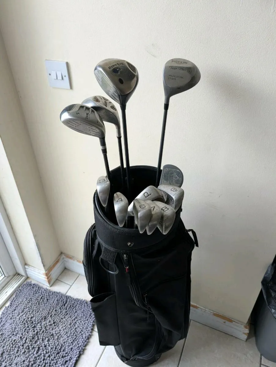 Left handed Golf clubs need gone asap - Image 1