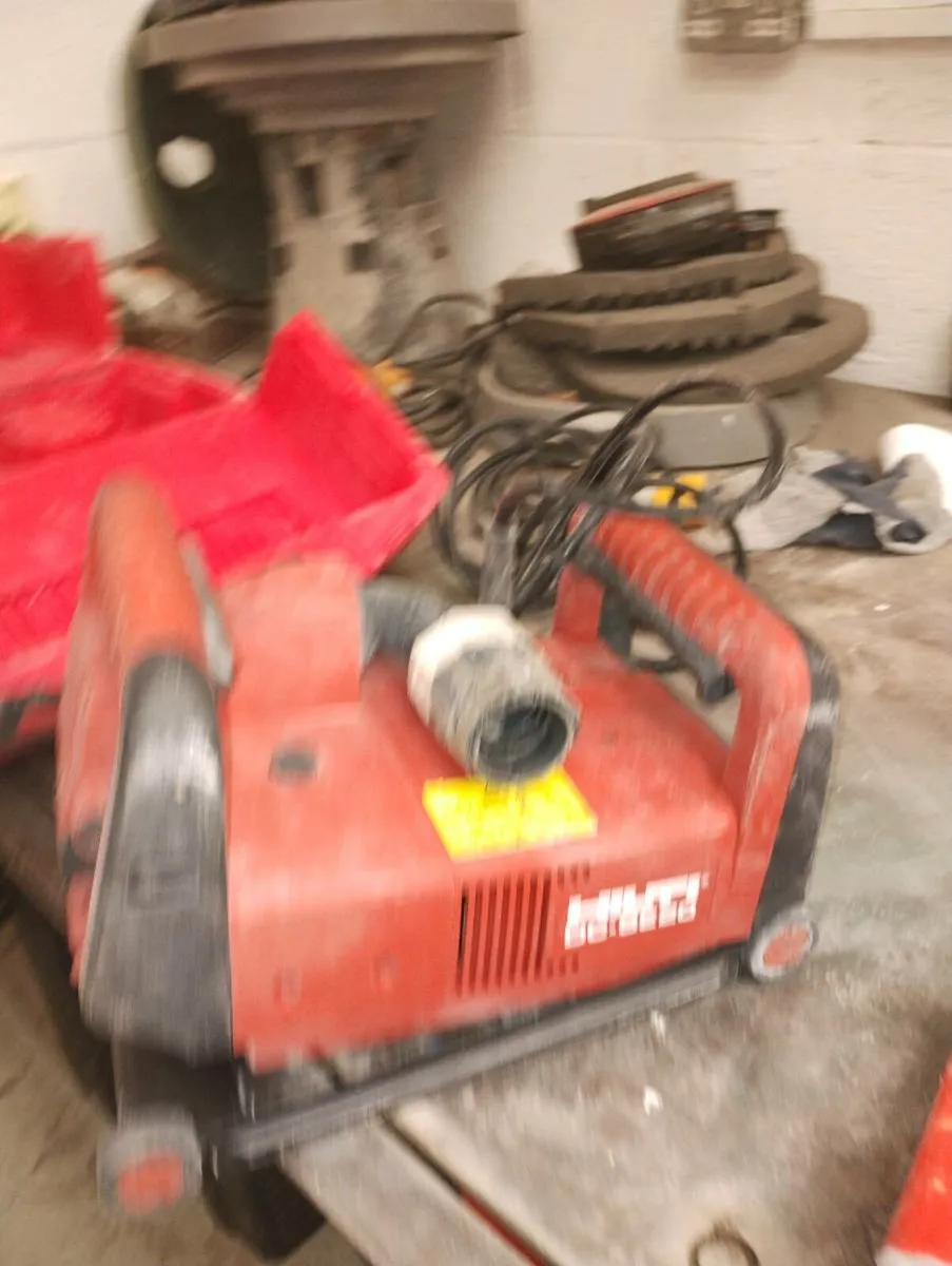 Hilti wall chaser - Image 1