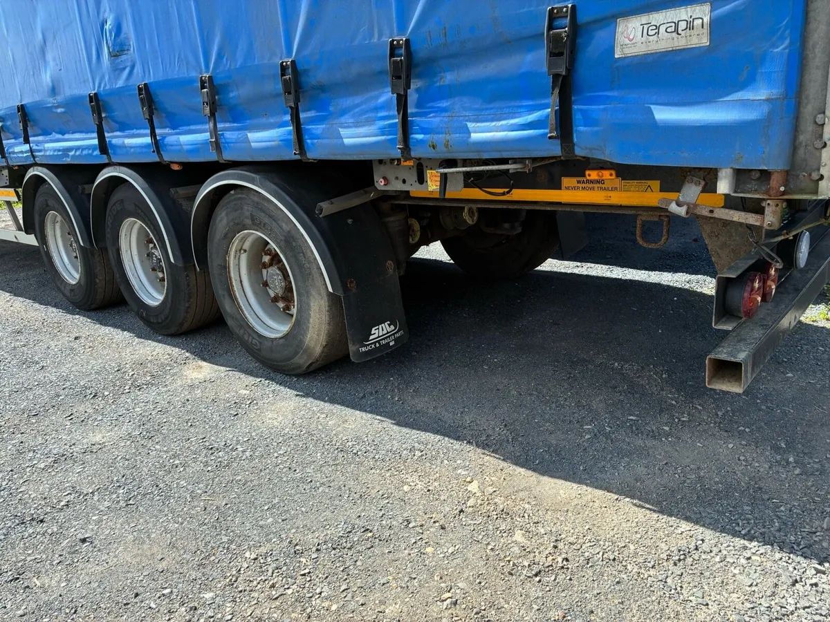 Curtainside trailers - Image 3