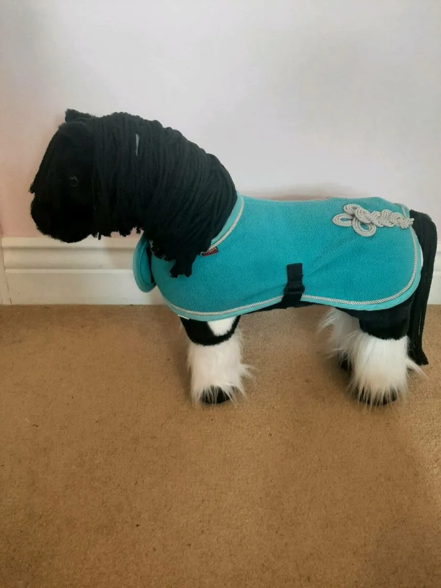 Mini lemieux pony rug - Image 1