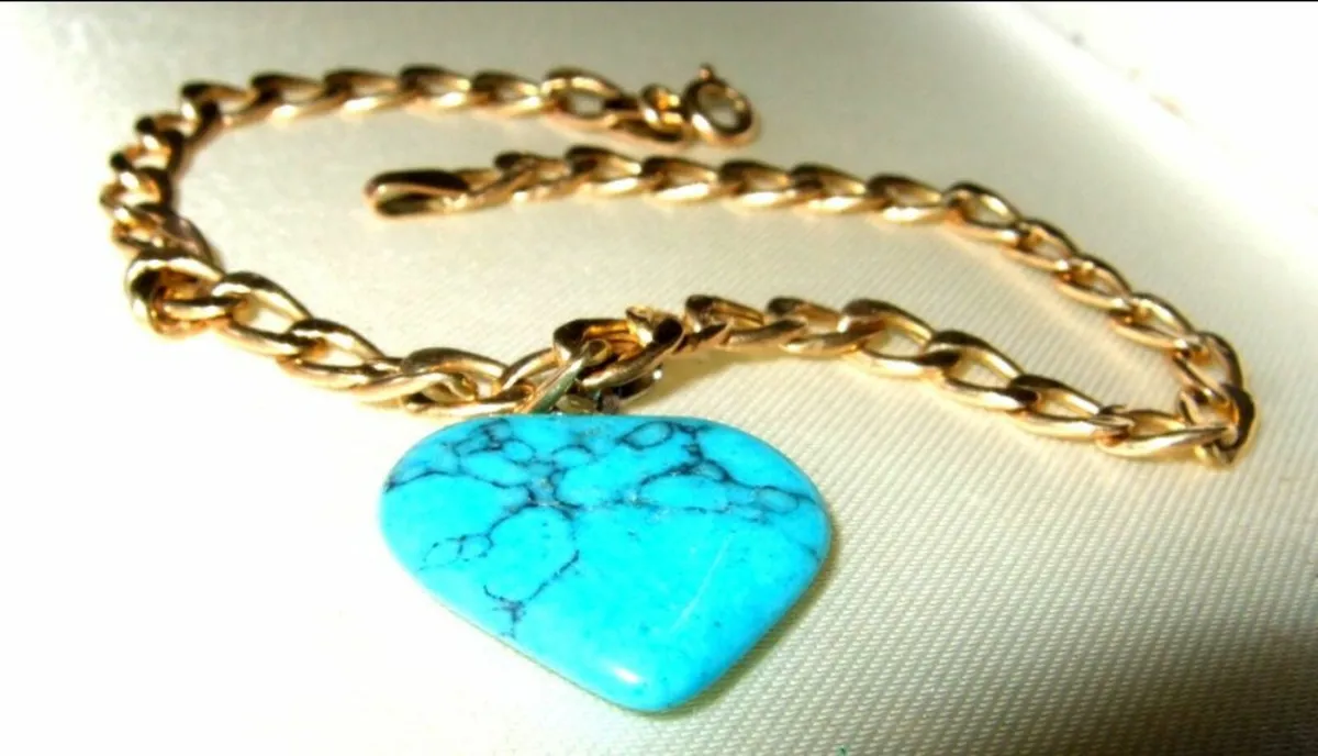 Vintage Hallmarked 14ct Gold Charm Bracelet - Image 1