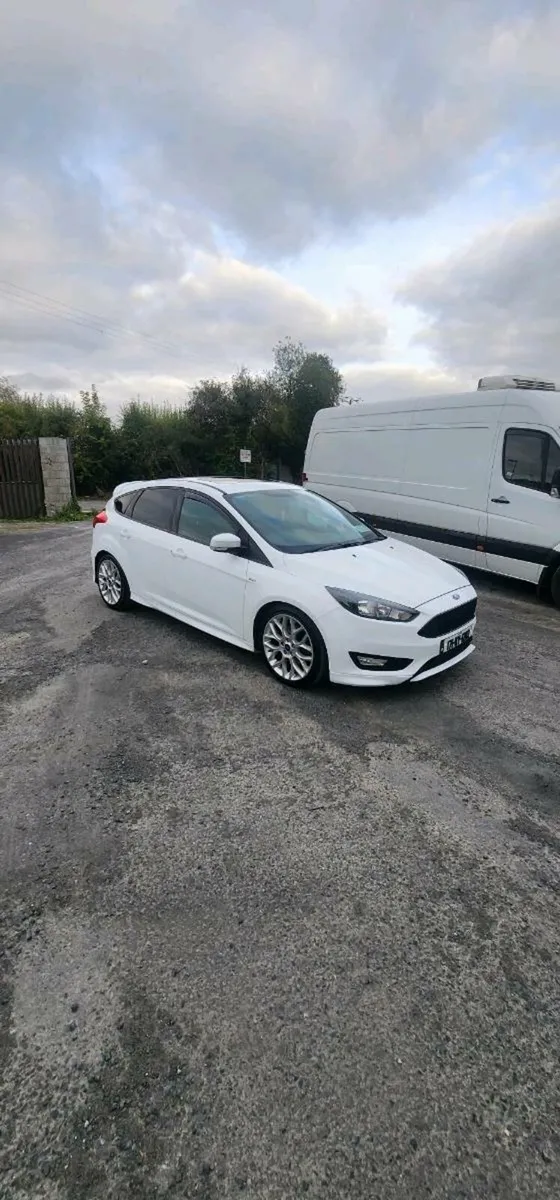 Ford focus ST-Line 2017 - Image 3