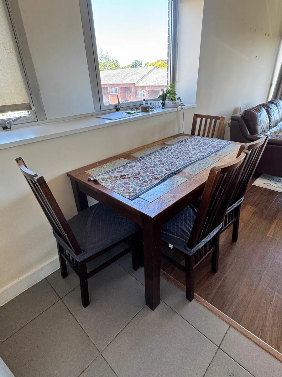 Living room Furniture - needs to go today - Image 1