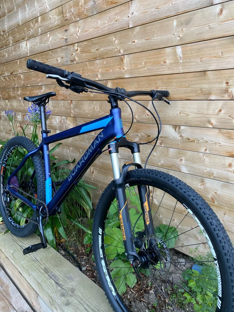 Boardman Mountain Bike (Like new) - Image 4