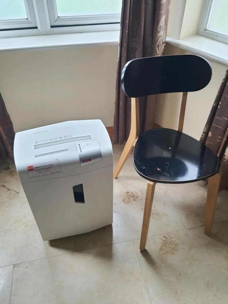 Office Shreder Shredstar X13 - Image 1