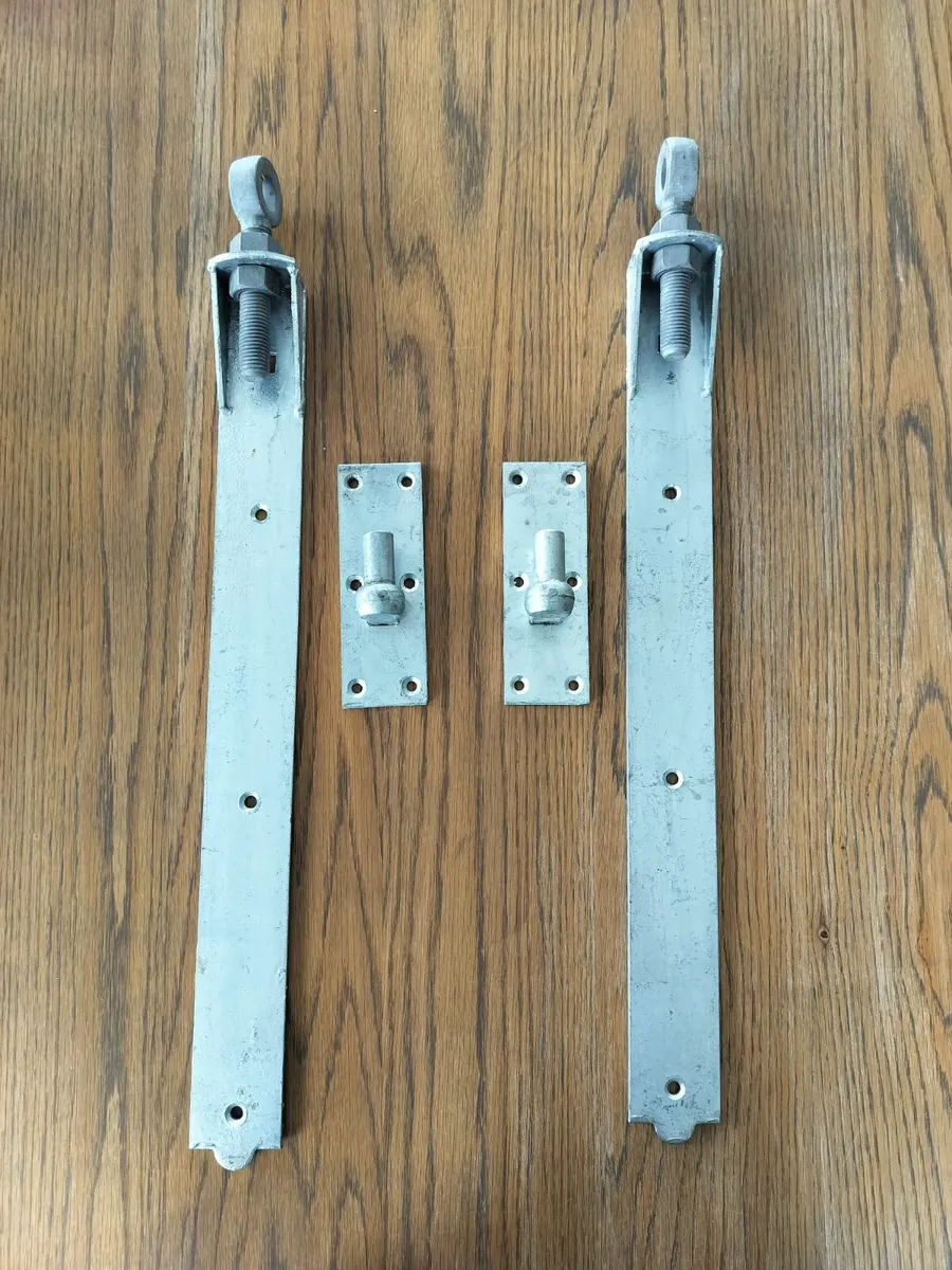 Gate hanger