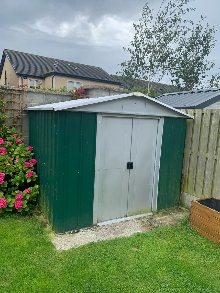 Free shed - Image 1