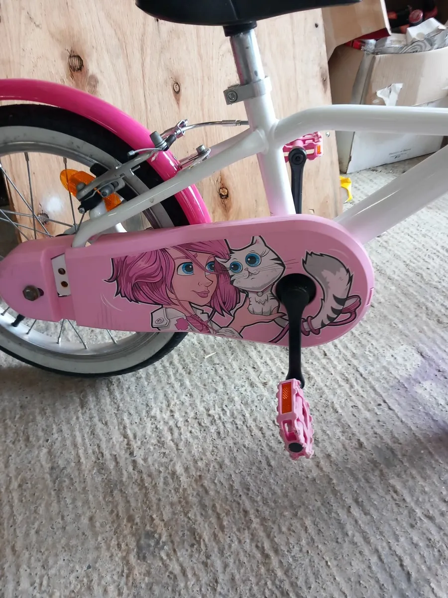 Girls bicycle - Image 3