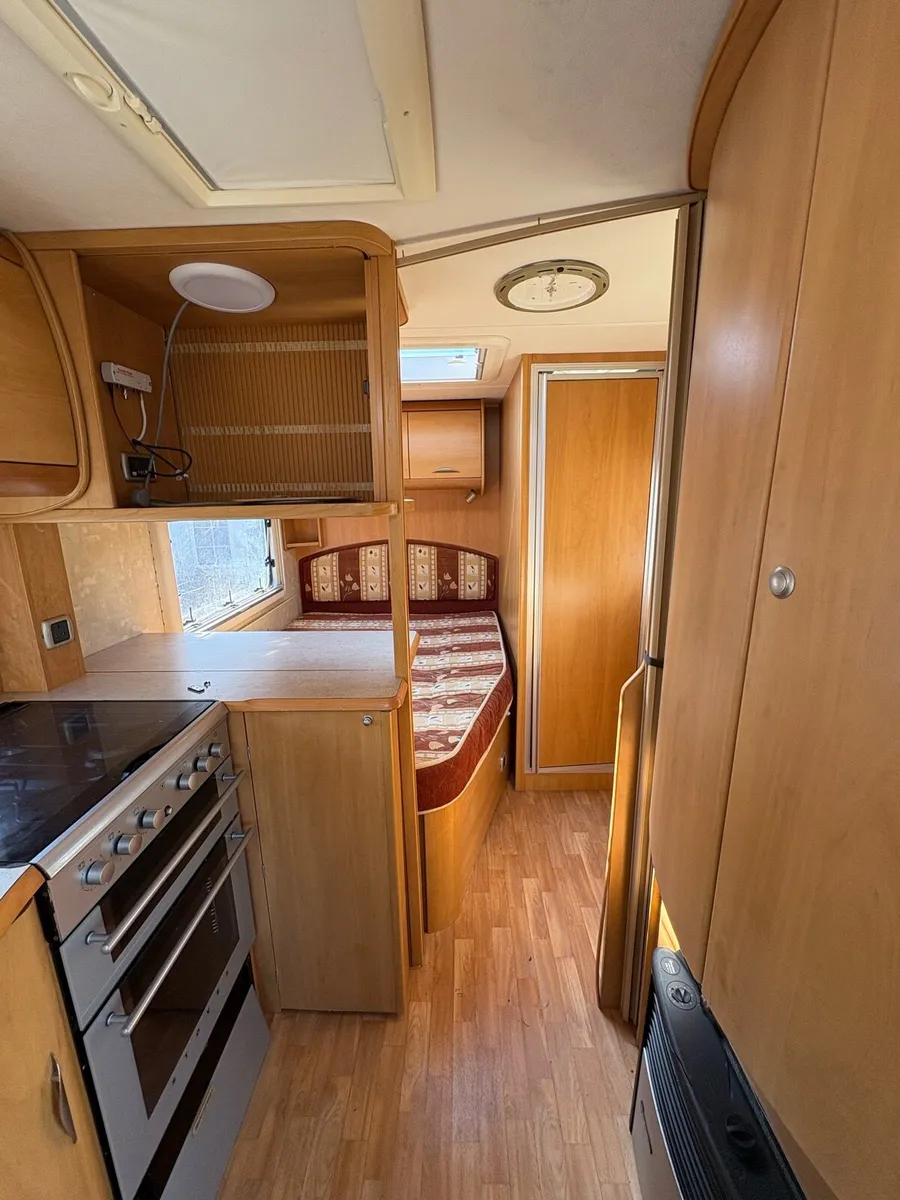 4 berth Caravan Fixed bed - Image 3