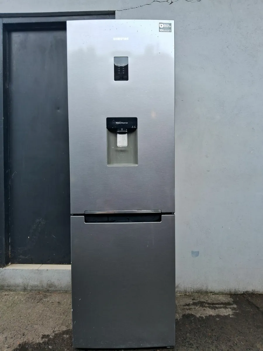 SAMSUNG FRIDGE FREEZER - Image 1