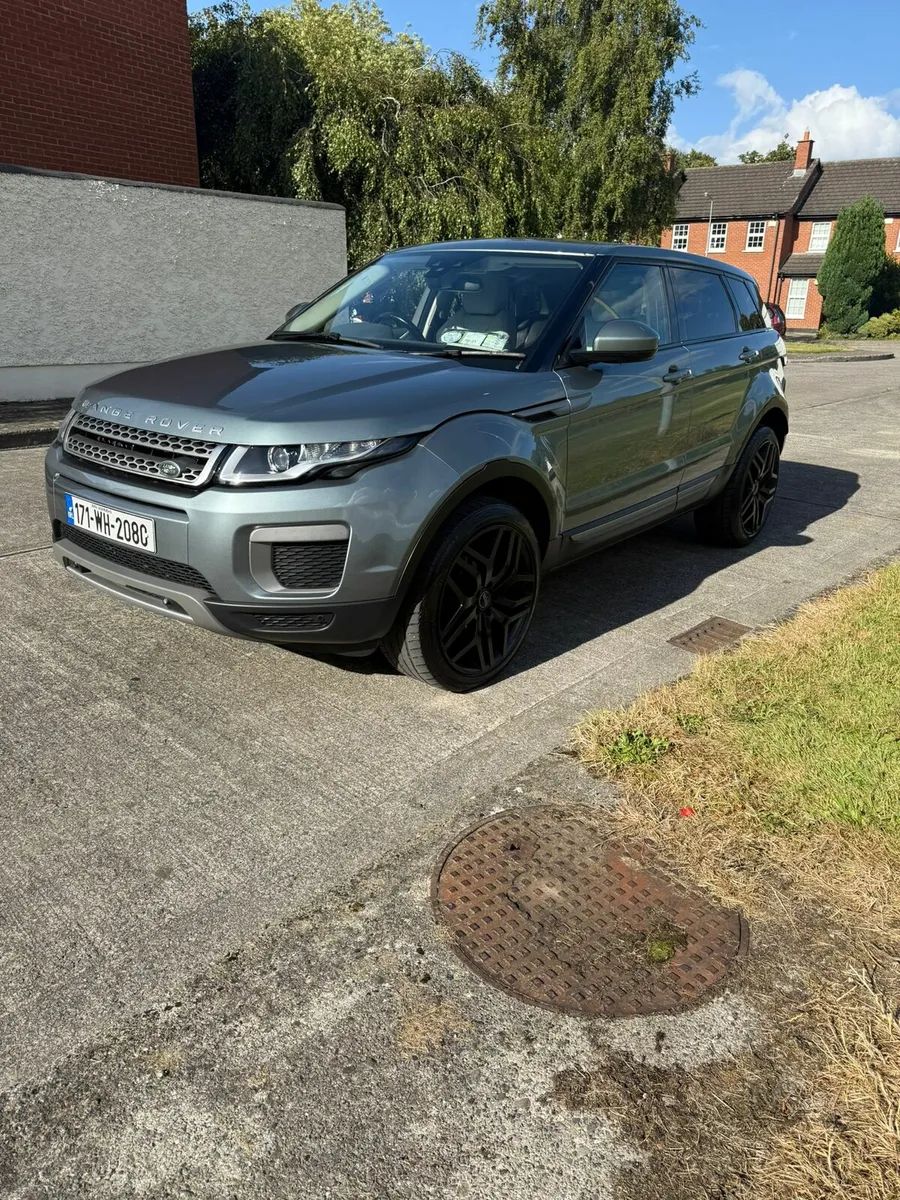 2017 RANGE ROVER  Evoque NCT and TAXED - Image 4