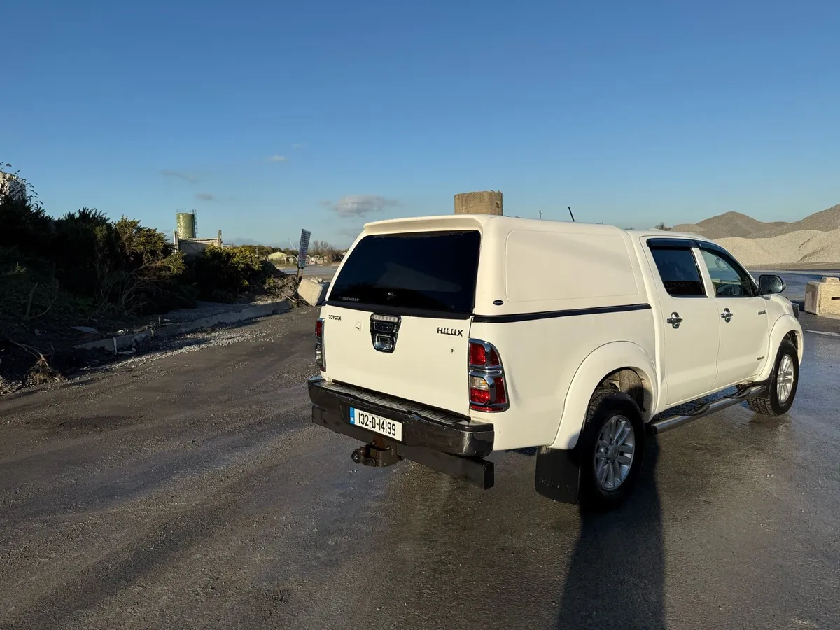Toyota Hilux - Image 4