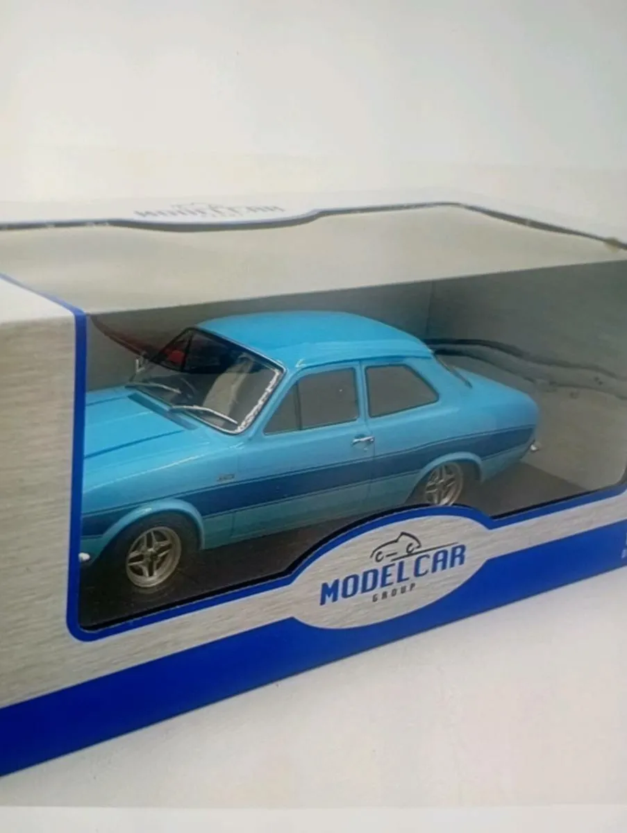 MODLE CAR GROUP DIE-CAST FORD ESCORT M11-18 SCALE - Image 1