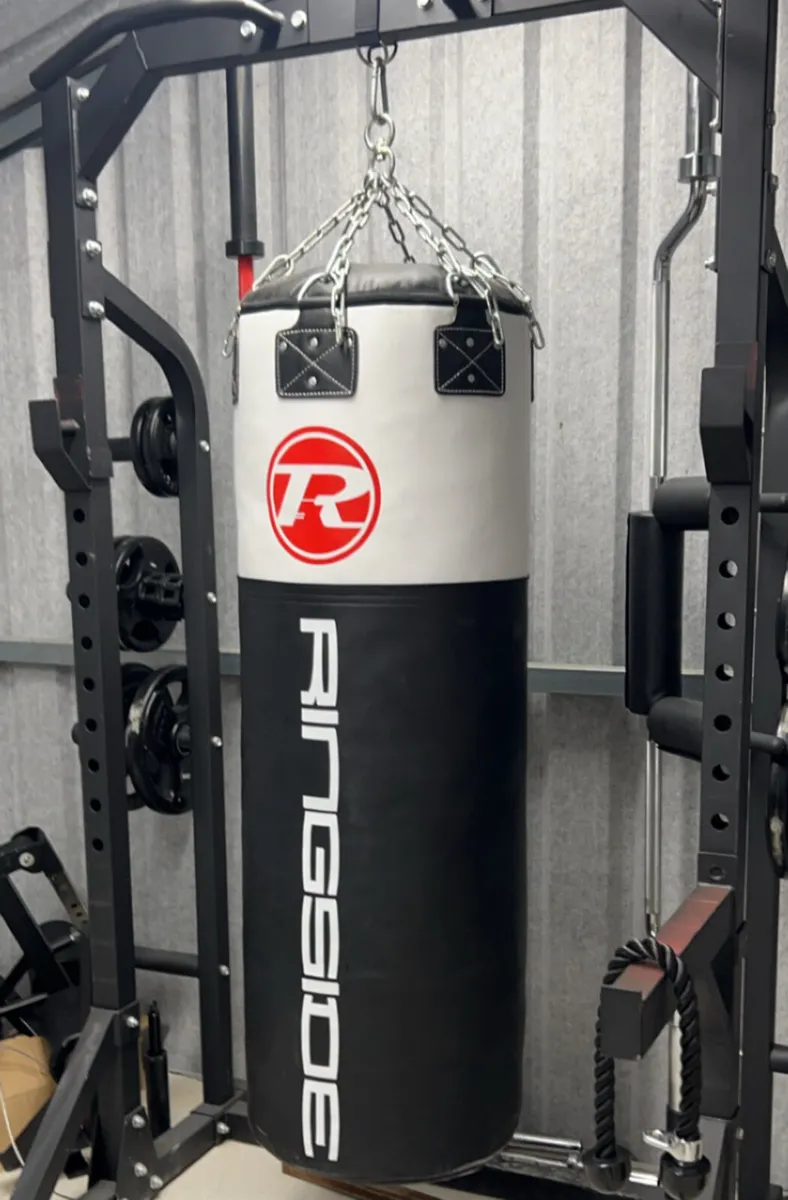 Ringside jumbo bag and gloves - Image 1