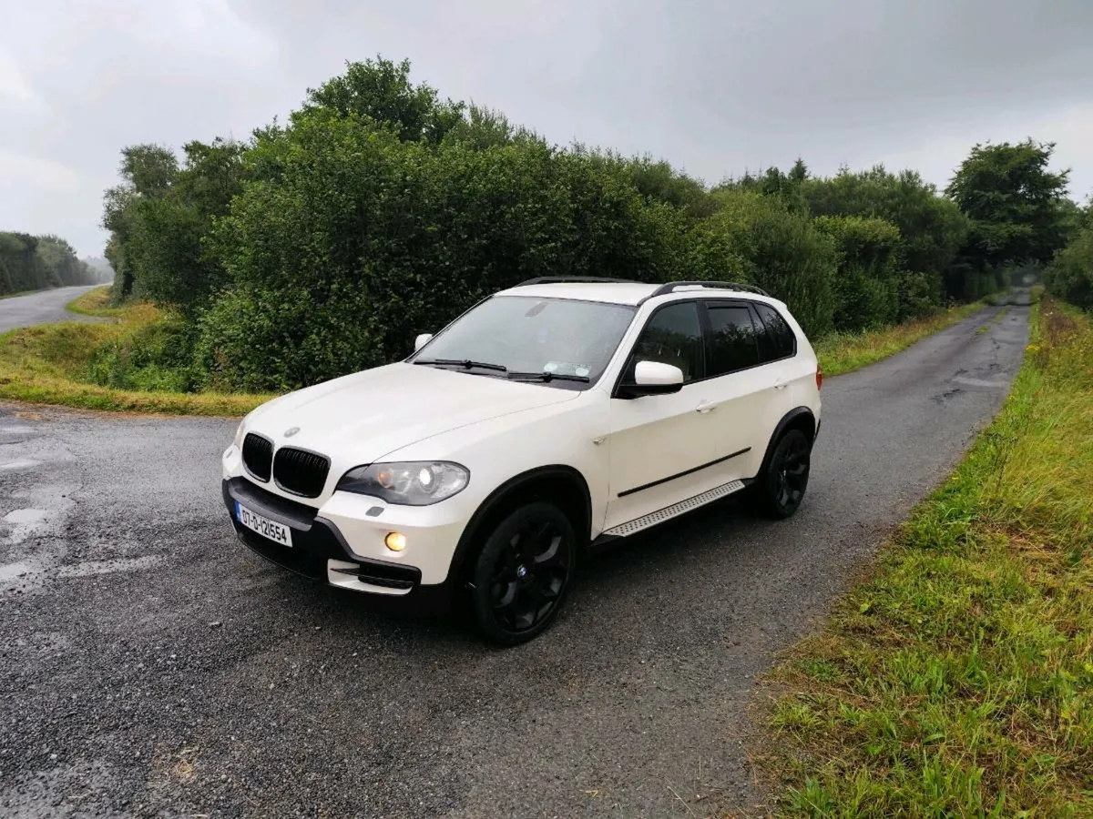 BMW X5 M sport Crewcab (DOE 10/25 TAX 11/25) - Image 1