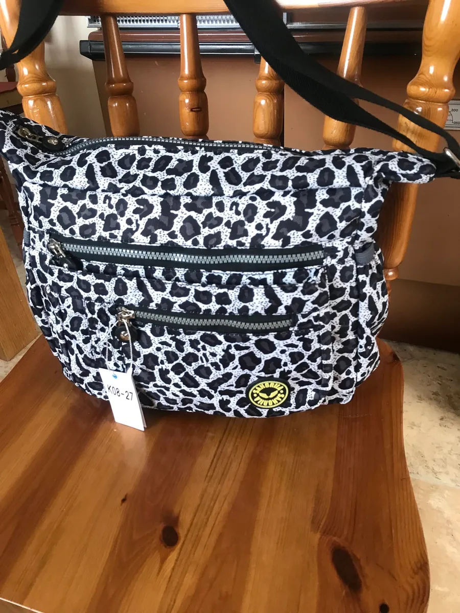 Brand New Lightweight Shoulder bag €20 - Image 4