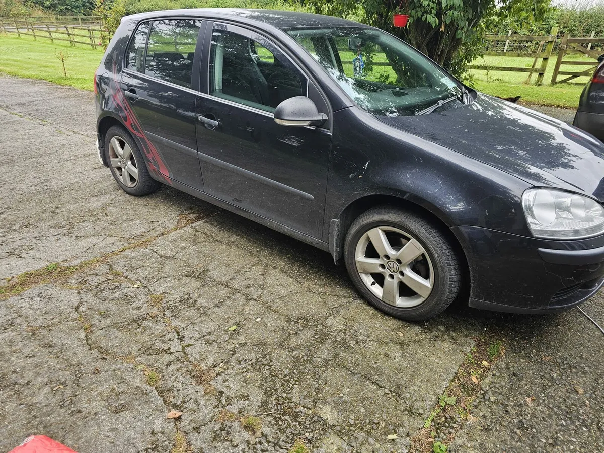 2009 Volkswagen Golf - Image 3