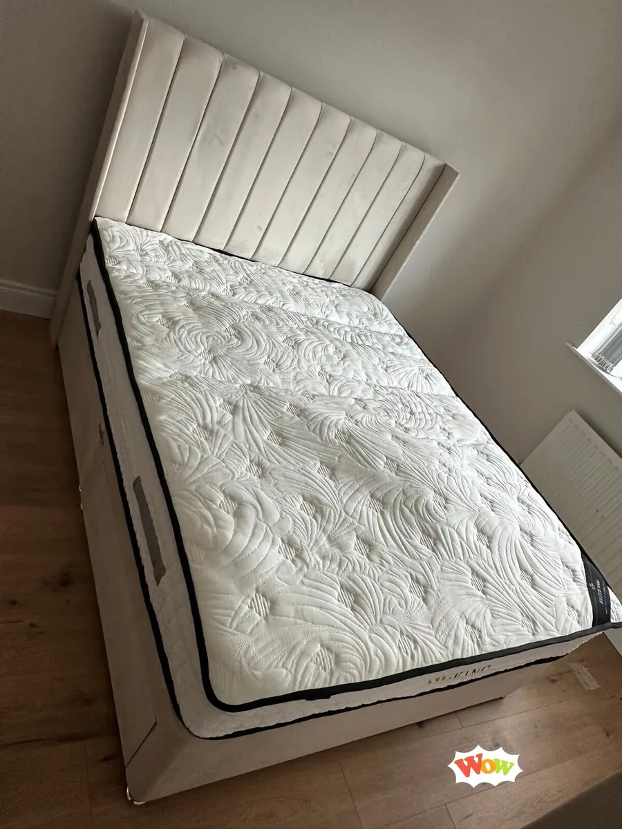 Stylish Hilton Divan Bed Set
Brand new beds with o - Image 4