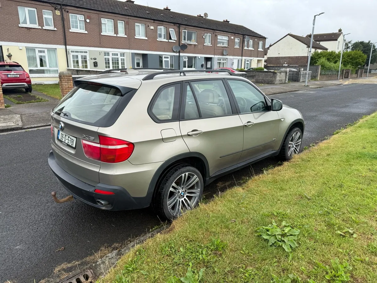 Bmw X5 Crew Cab €3,000 - Image 4