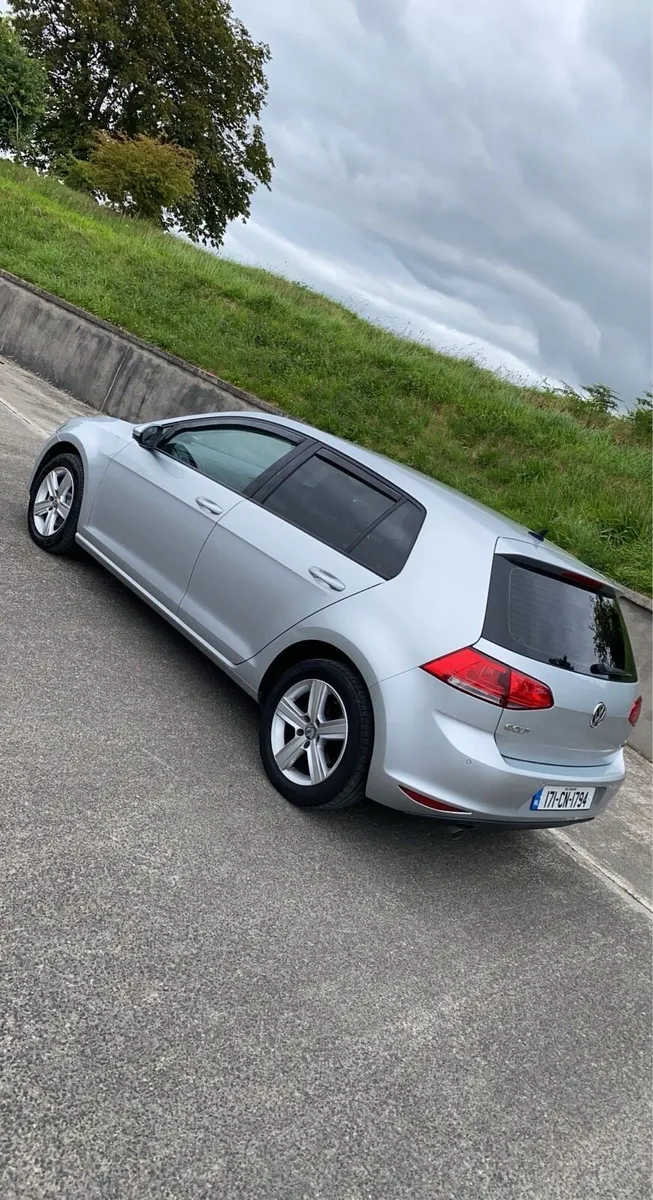 171 Volkswagen Golf TDI BlueMotion - Image 4